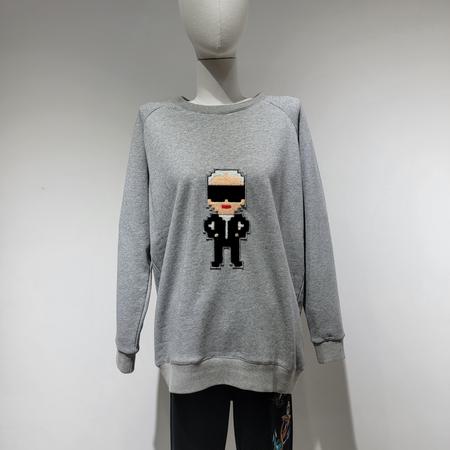 定制衛衣與專屬繡章 &nbsp;| &nbsp;Customizable Sweatshirt with Bespoke Patches
