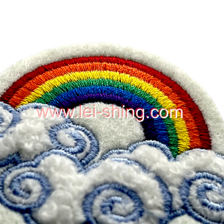 雲端彩虹・立體絨繡